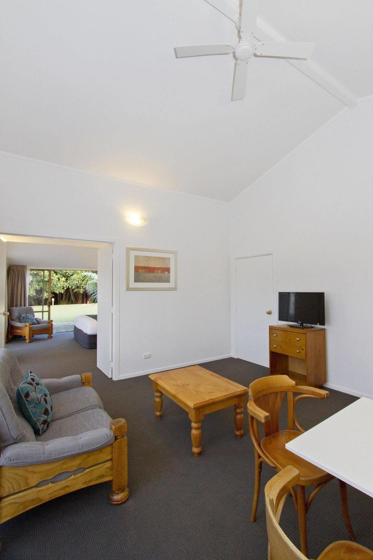 Castaway Norfolk Island Hotel Burnt Pine Eksteriør billede